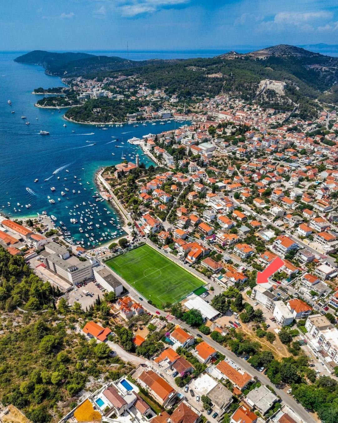 Room Tai - Spacious And Comfy With Private Terrace Hvar Town Dış mekan fotoğraf