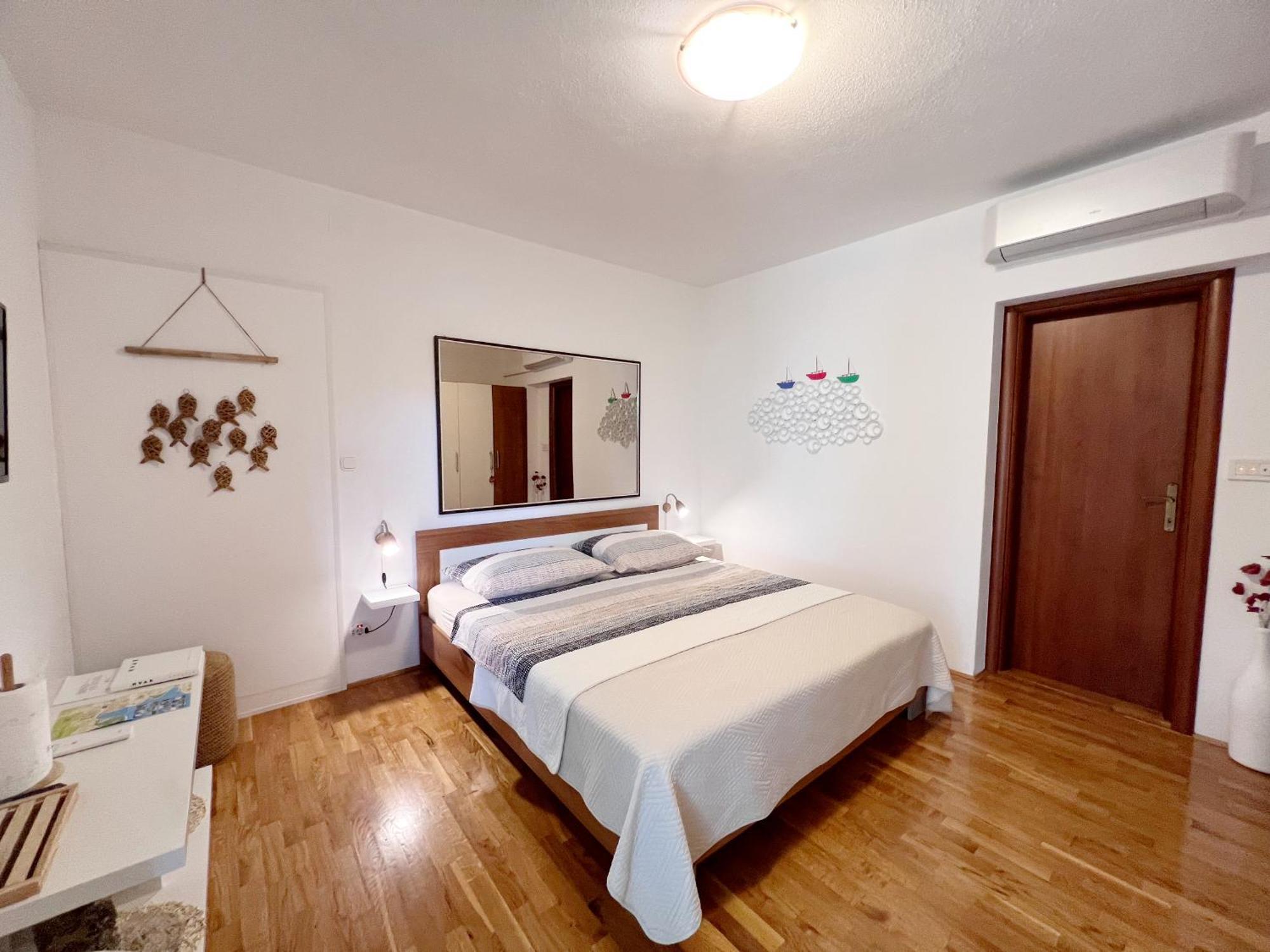Room Tai - Spacious And Comfy With Private Terrace Hvar Town Dış mekan fotoğraf