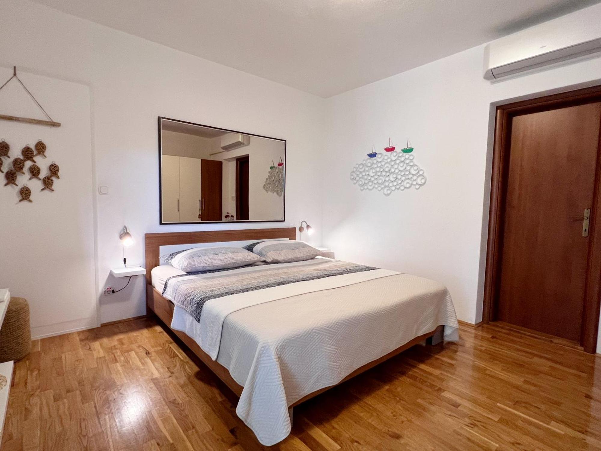 Room Tai - Spacious And Comfy With Private Terrace Hvar Town Dış mekan fotoğraf